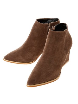 スウェードショートブーツ