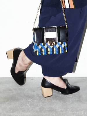 チャンキーローファー