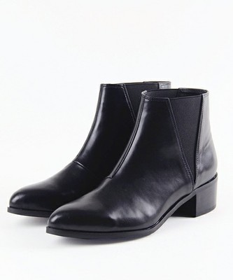 Vカットゴアショートブーツ