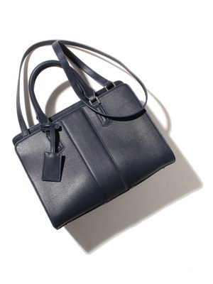 フロントラインショルダーバッグ