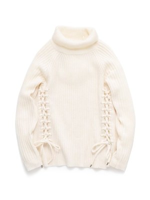 編み上げニットプルオーバー