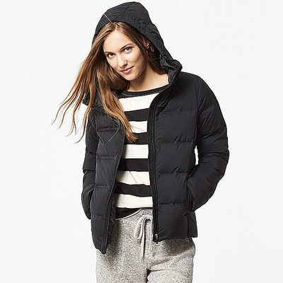 シームレスダウンパーカ