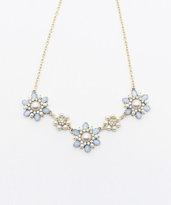 フラワーモチーフネックレス