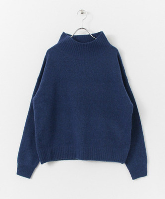 KBF+　スクエアーハイネックニット