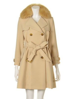 フレアトレンチコート