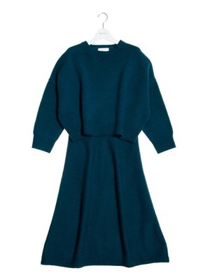 ビッグニットプルオーバー＆フレアニットスカート