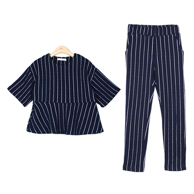 ストライプ柄セットアップ