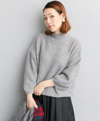 ボトルネックモヘアプルオーバー