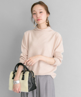 ふわかるボトルネックプルオーバー