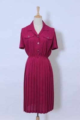 VividPurple エッジーカラープリーツ加工ワンピース