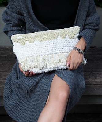 フリンジクラッチバッグ