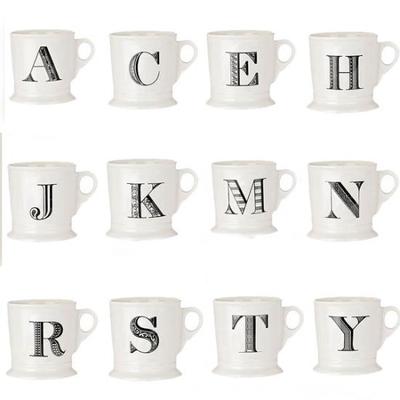 イニシャルマグカップ