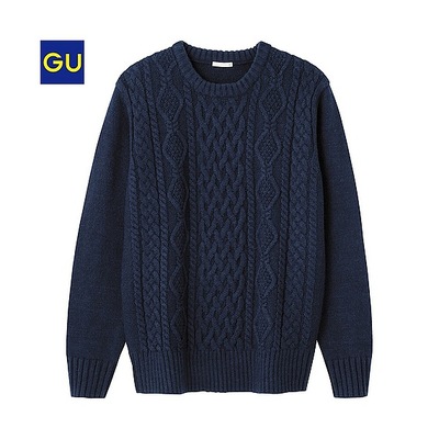 （GU）アランケーブルクルーネックセーター（長袖）