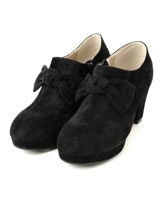 リボン付ブーティー
