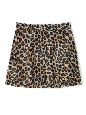 アニマル柄スカート
