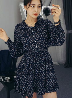 （HOTPING）花柄フリルミニワンピース