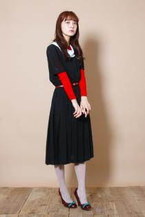 Black×White 襟付きpleat　半袖ワンピース