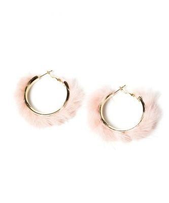 ファーフープピアス