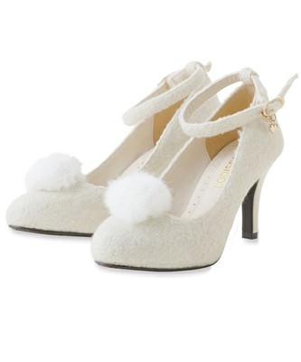 ポンポンリボンパンプス