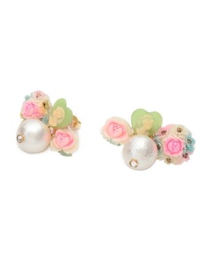 vintage　cabochonとコットンパールのピアス