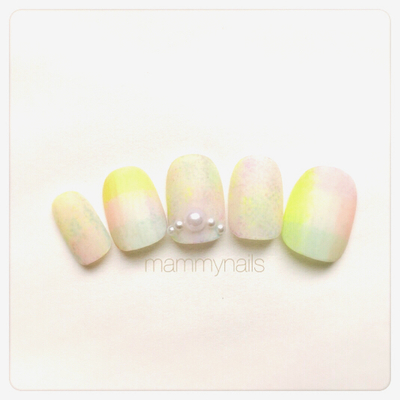 ふんわりパステルチェックブランケットネイル