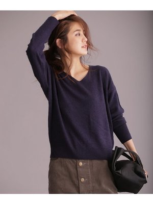 ウールカシミアブレンドVニット