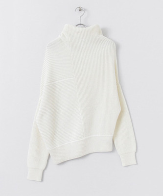 変形ボトルネックKNIT