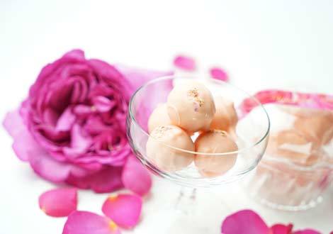 【冬季限定】香るバラのホワイトチョコレート