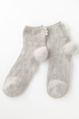 モヘア風バック3連パールモチーフ付きリブソックス