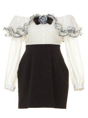 Maybelle フリルオフショルダーワンピース