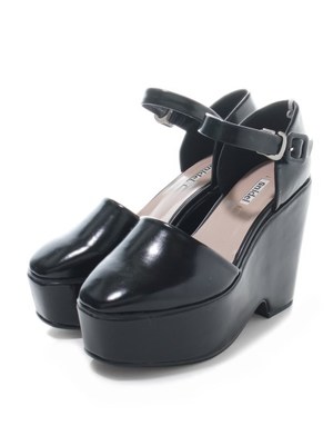 ウェッジソールストラップシューズ