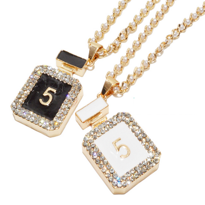 香水瓶型トップネックレス