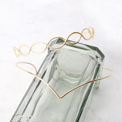 ゴールドラインのバックカチューシャ