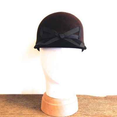 リボンモチーフ　ジョッキーハット