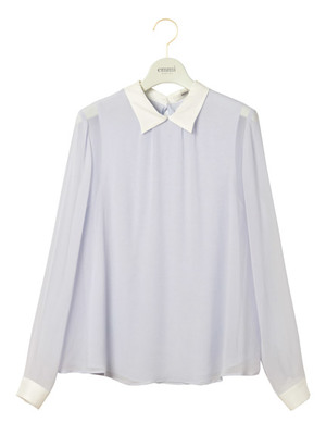 【emmi atelier】シルクブラウス