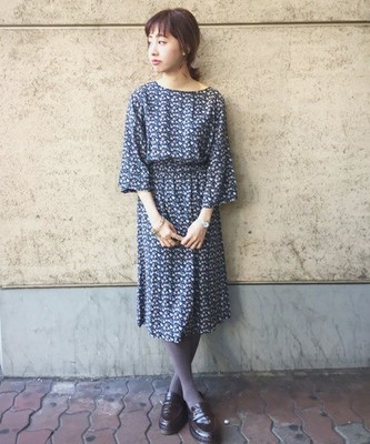 小花柄OP