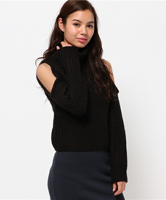オープンショルダーボリュームNC TOP
