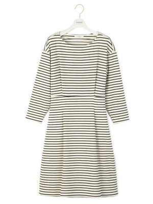 【emmi atelier】コクーンウールカットワンピース