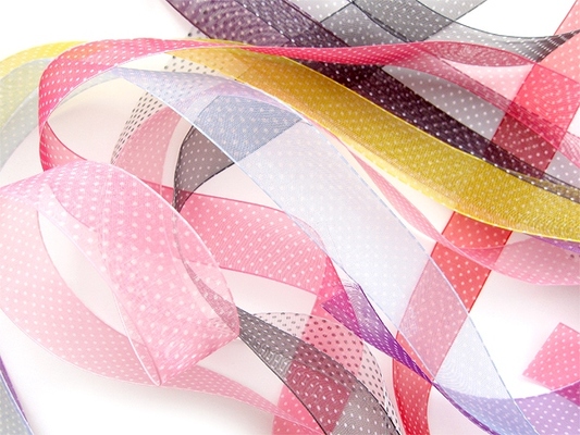 白ドット柄リボン