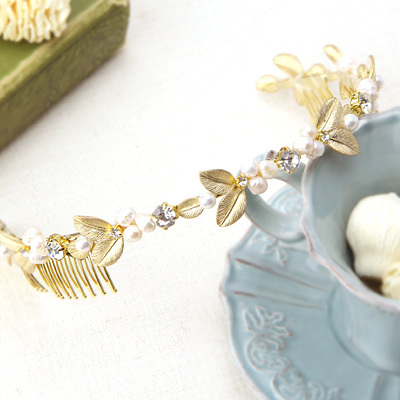 ゴールドリーフのバックカチューシャ