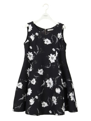 【emmi atelier】フラワーAラインワンピース