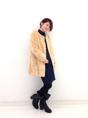 エムトロワ ファーコート