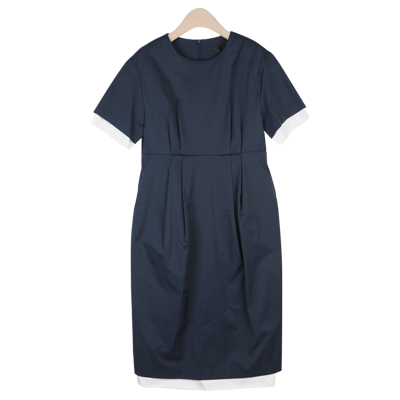 重ね着風レトロピンタックワンピース