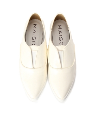 エナメルポインテッドトゥスリッポン