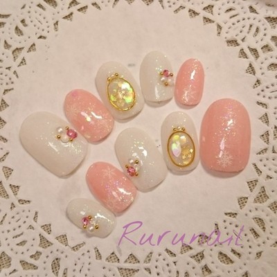 キラキラ結晶のブローチネイルチップ♡