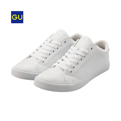 レザータッチスニーカー