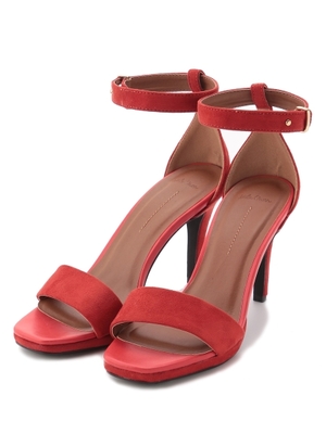 ストラップサンダル