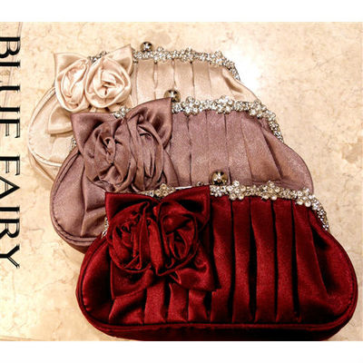 BIGコサージュ付きがまぐちクラッチバック