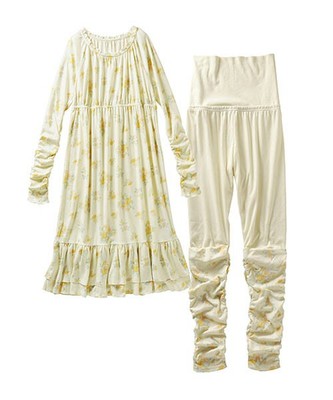 秘密の花園に誘われる　大人レディーのドリーミーナイトドレス＆レギンス