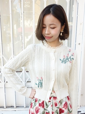 ローズ刺繍透かし編みカーディガン